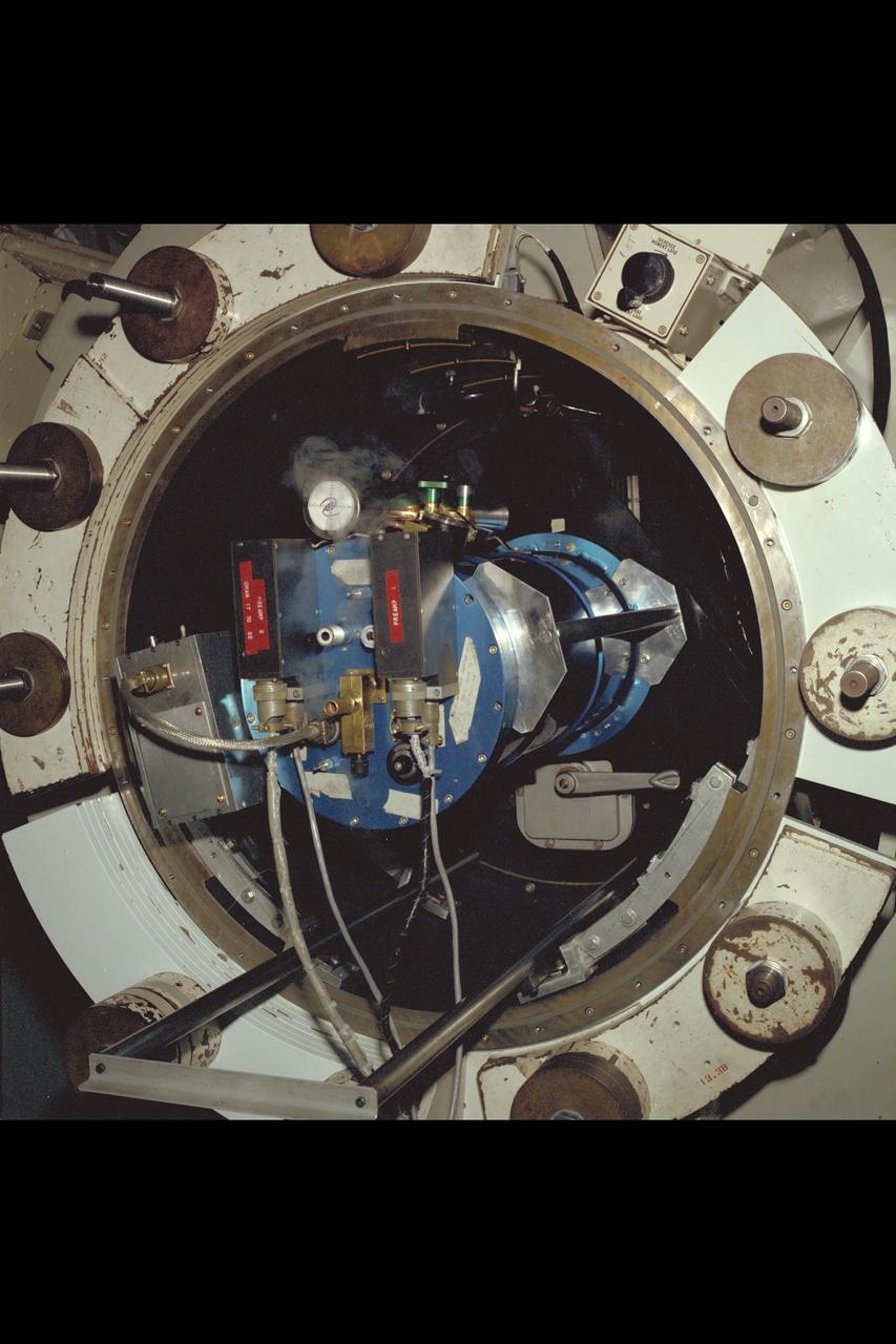 C-141 KAO Yerkes Observatory, University of Chicago (FAR-IR Camera)