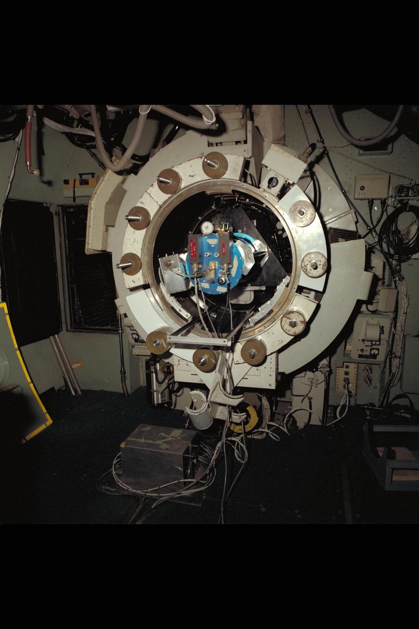 C-141 KAO Yerkes Observatory, University of Chicago (FAR-IR Camera)