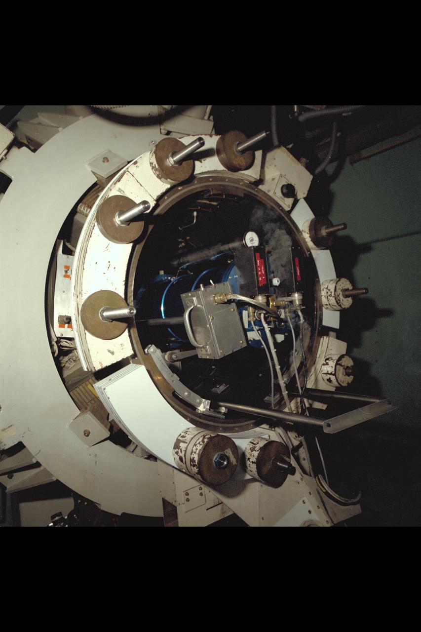 C-141 KAO Yerkes Observatory, University of Chicago (FAR-IR Camera)