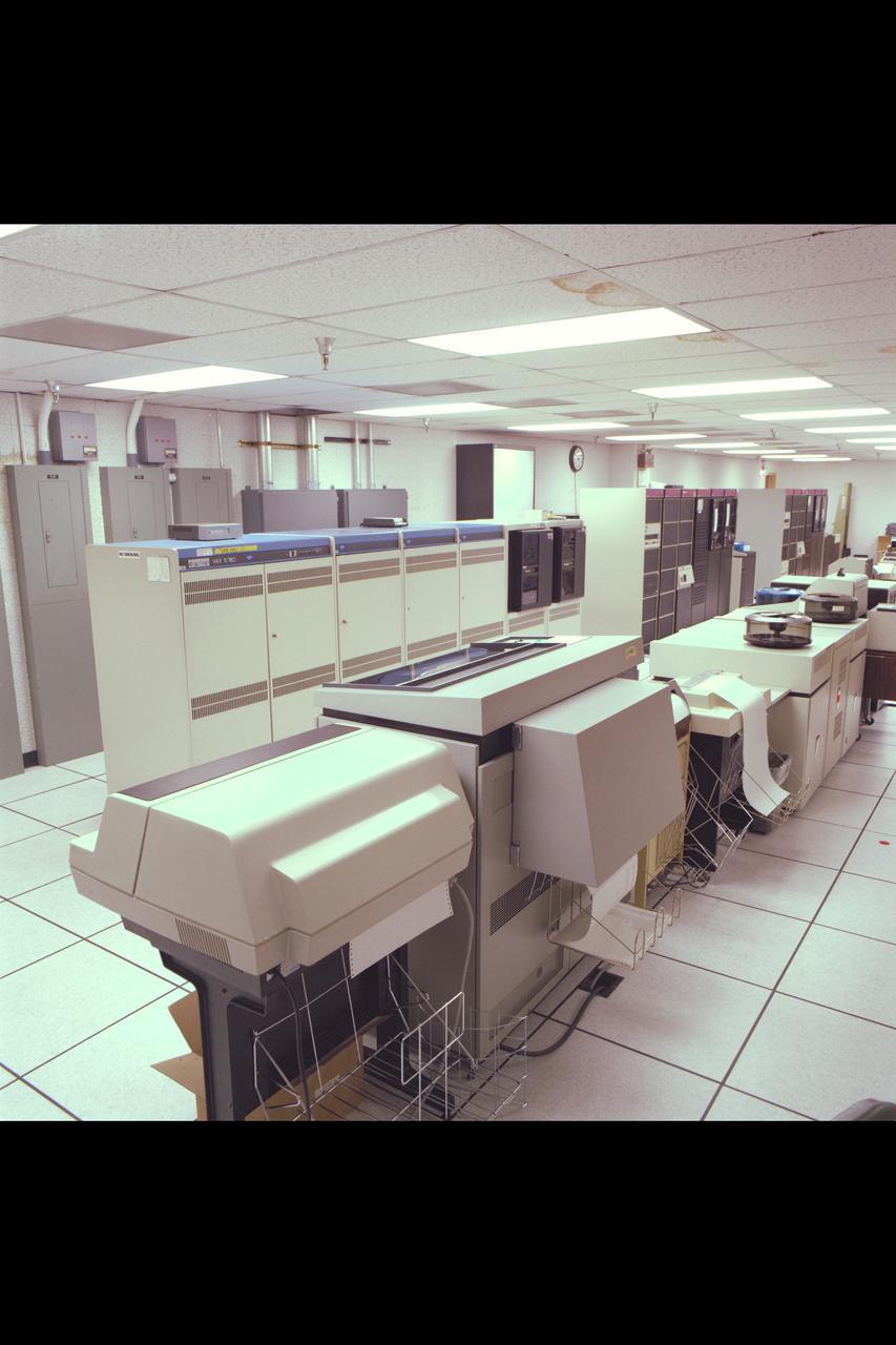 N-227 Wind Tunnel Data Control Room: Hardware