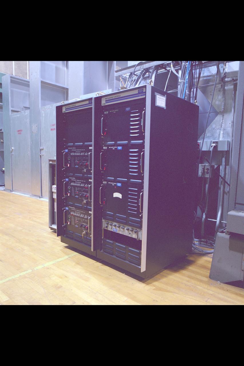 N-227 Unitary Wind Tunnel Data Control Room: Hardware