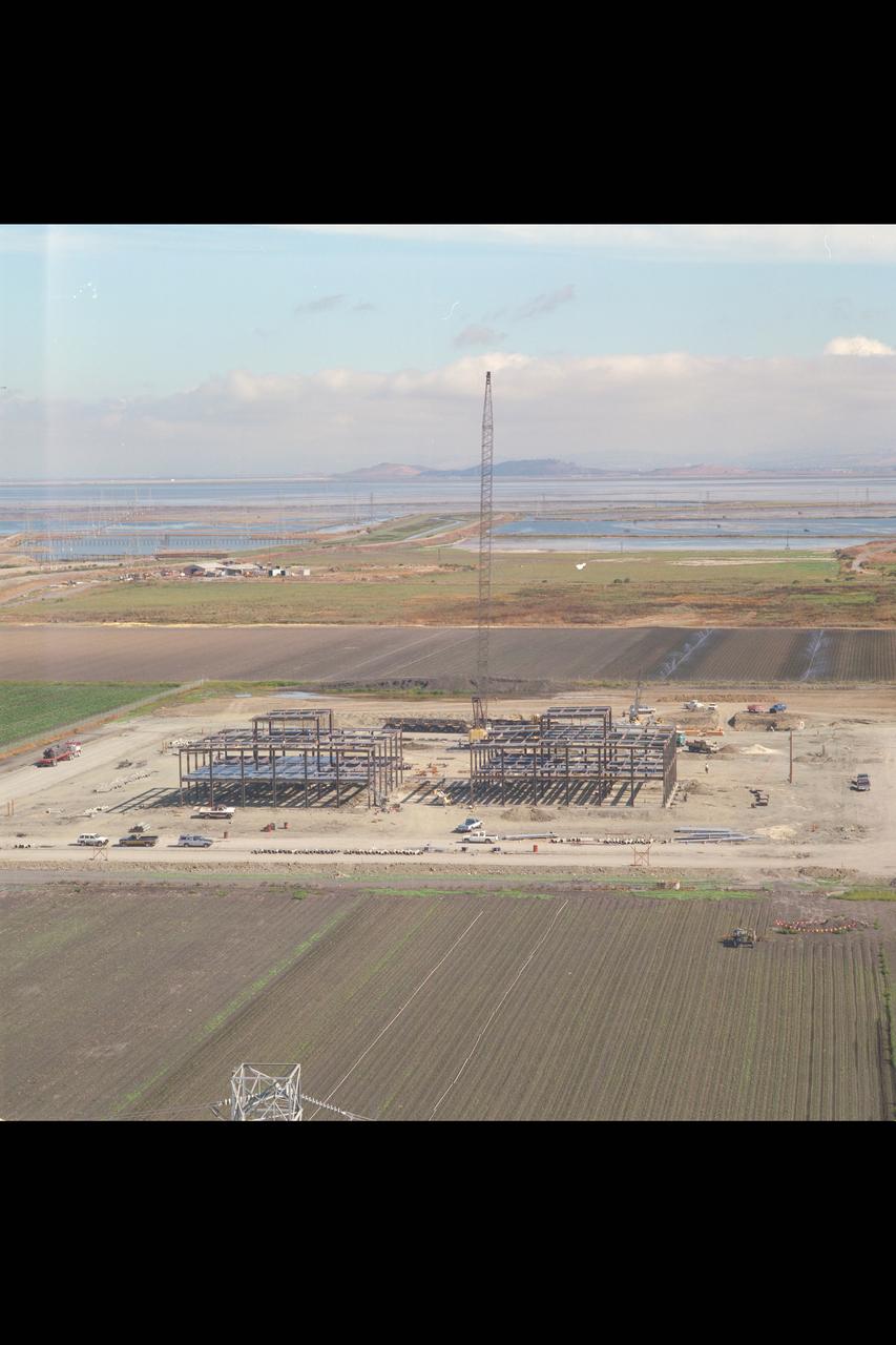 N-258 NAS (Numerical Aerodynamic Simulation) Facility, Roof Top Aerials of construction site, framing