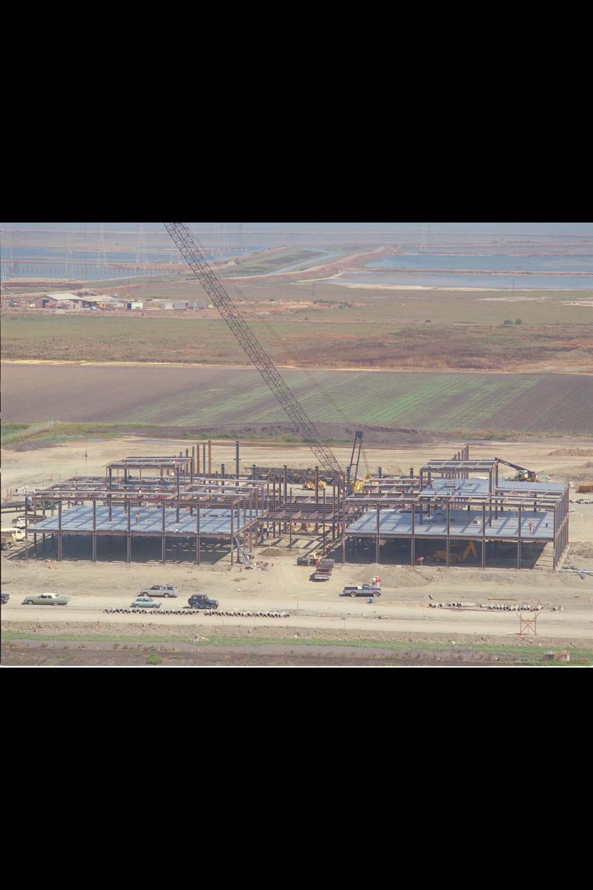 N-258 NAS (Numerical Aerodynamic Simulation) Facility, Roof Top Aerials of construction site, framing