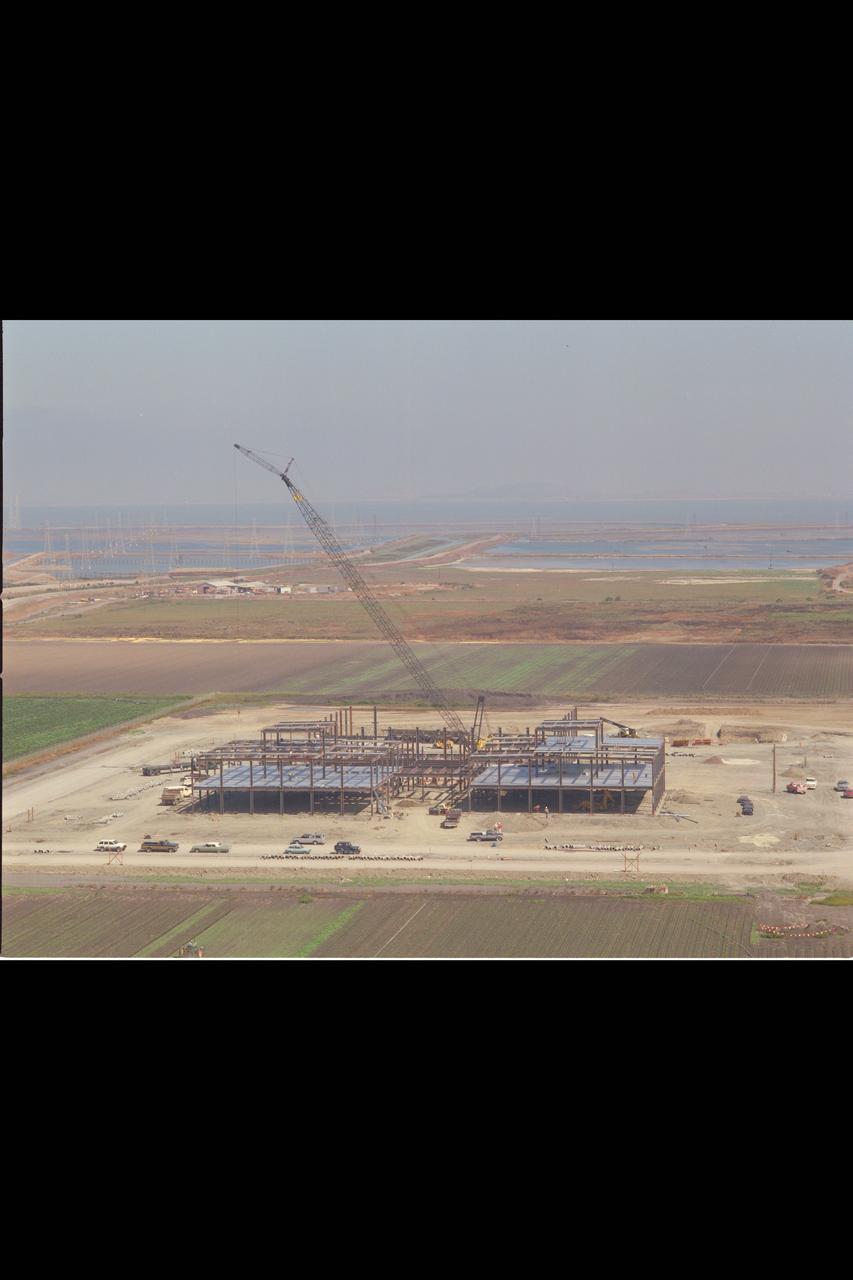 N-258 NAS (Numerical Aerodynamic Simulation) Facility, Roof Top Aerials of construction site, framing