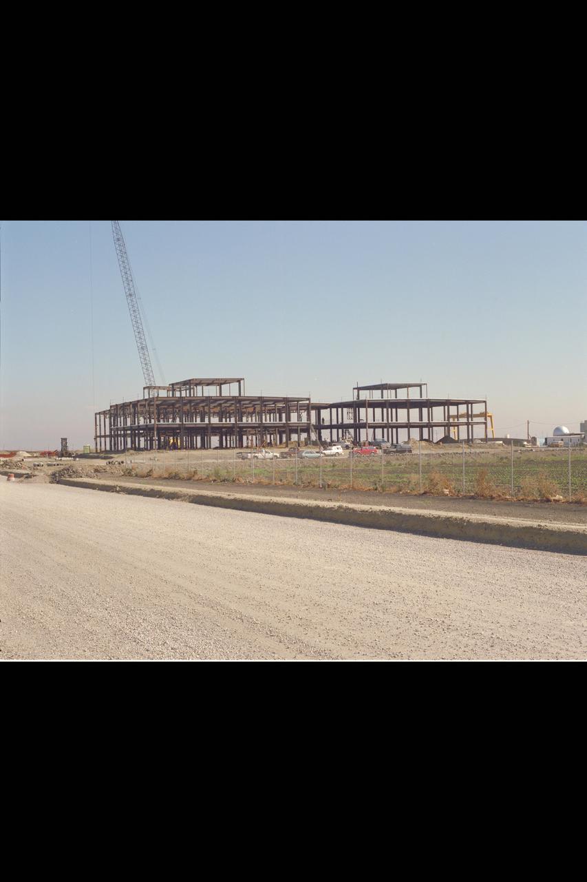 N-258 NAS (Numerical Aerodynamic Simulation) Facility, Roof Top Aerials of construction site, framing