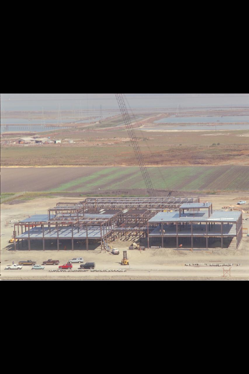 N-258 NAS (Numerical Aerodynamic Simulation) Facility, Roof Top Aerials of construction site, framing