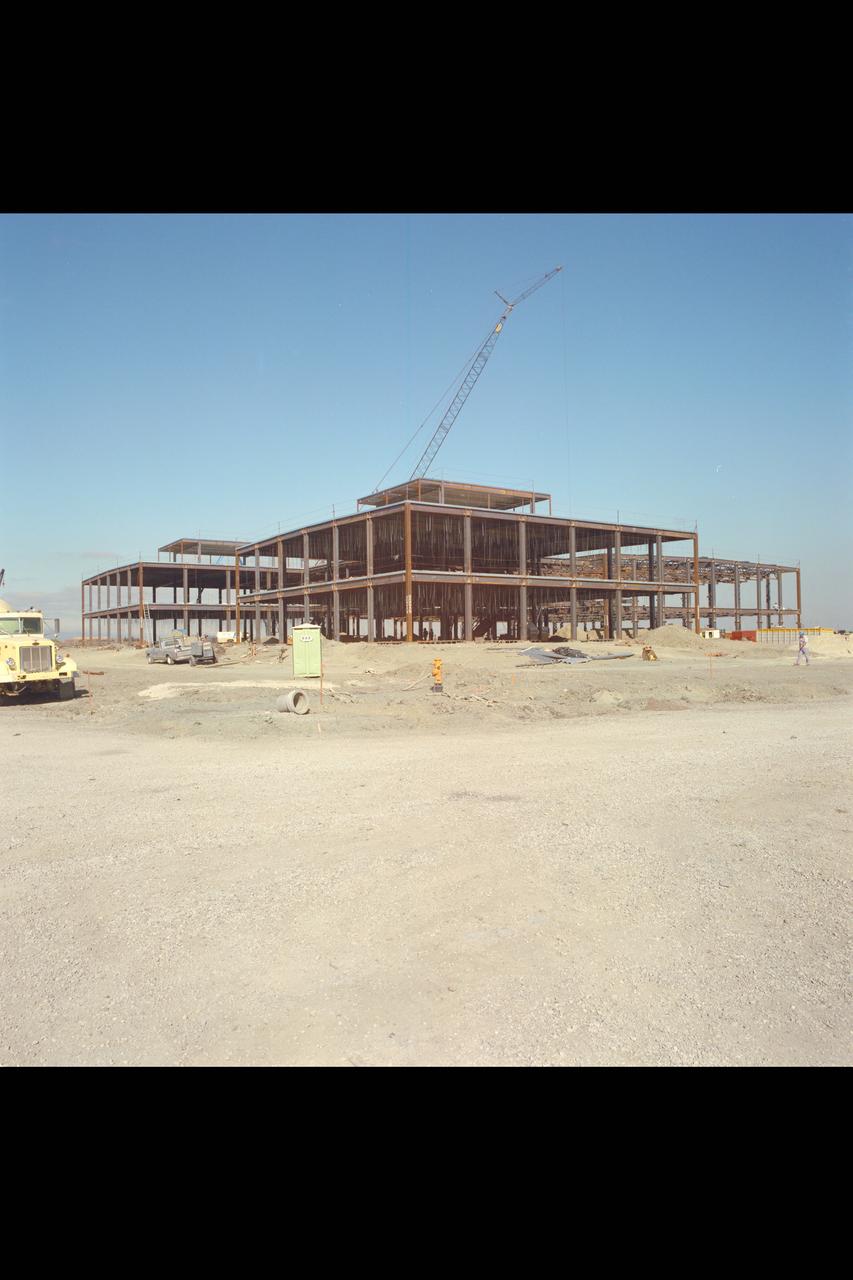 N-258 NAS (Numerical Aerodynamic Simulation) Facility, Roof Top Aerials of construction site, framing