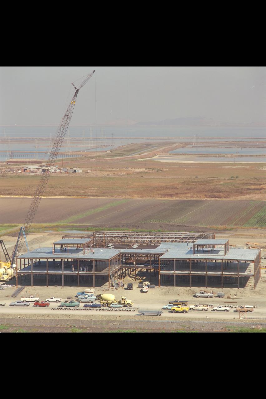 N-258 NAS (Numerical Aerodynamic Simulation) Facility, Roof Top Aerials of construction site, framing