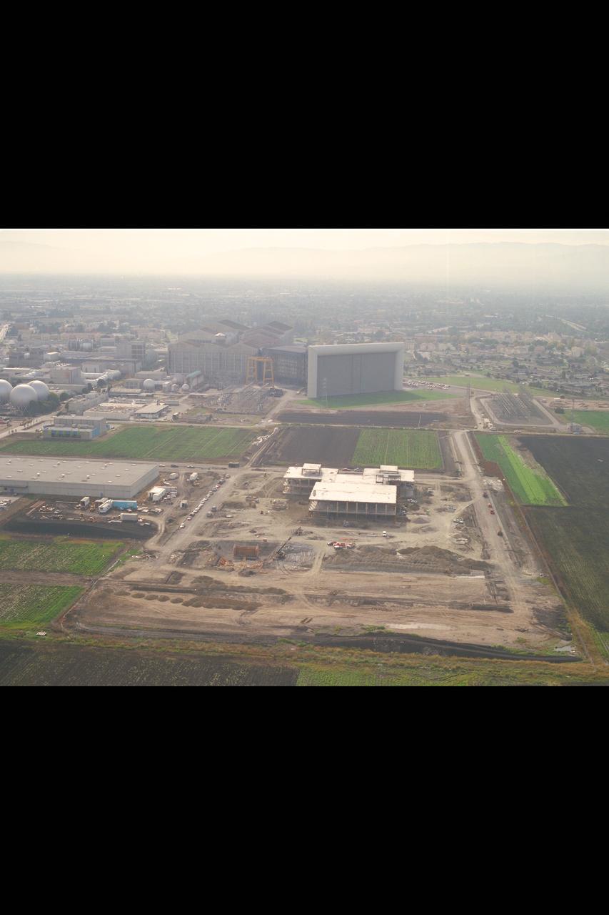 N-258 NAS (Numerical Aerodynamic Simulation) Facility, Aerials of construction site, framing