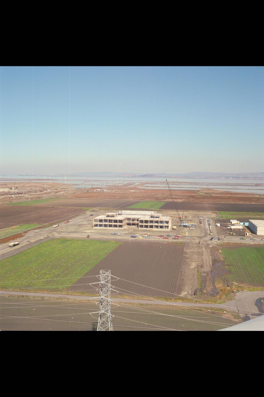 N-258 NAS (Numerical Aerodynamic Simulation) Facility, Aerials of construction site, framing