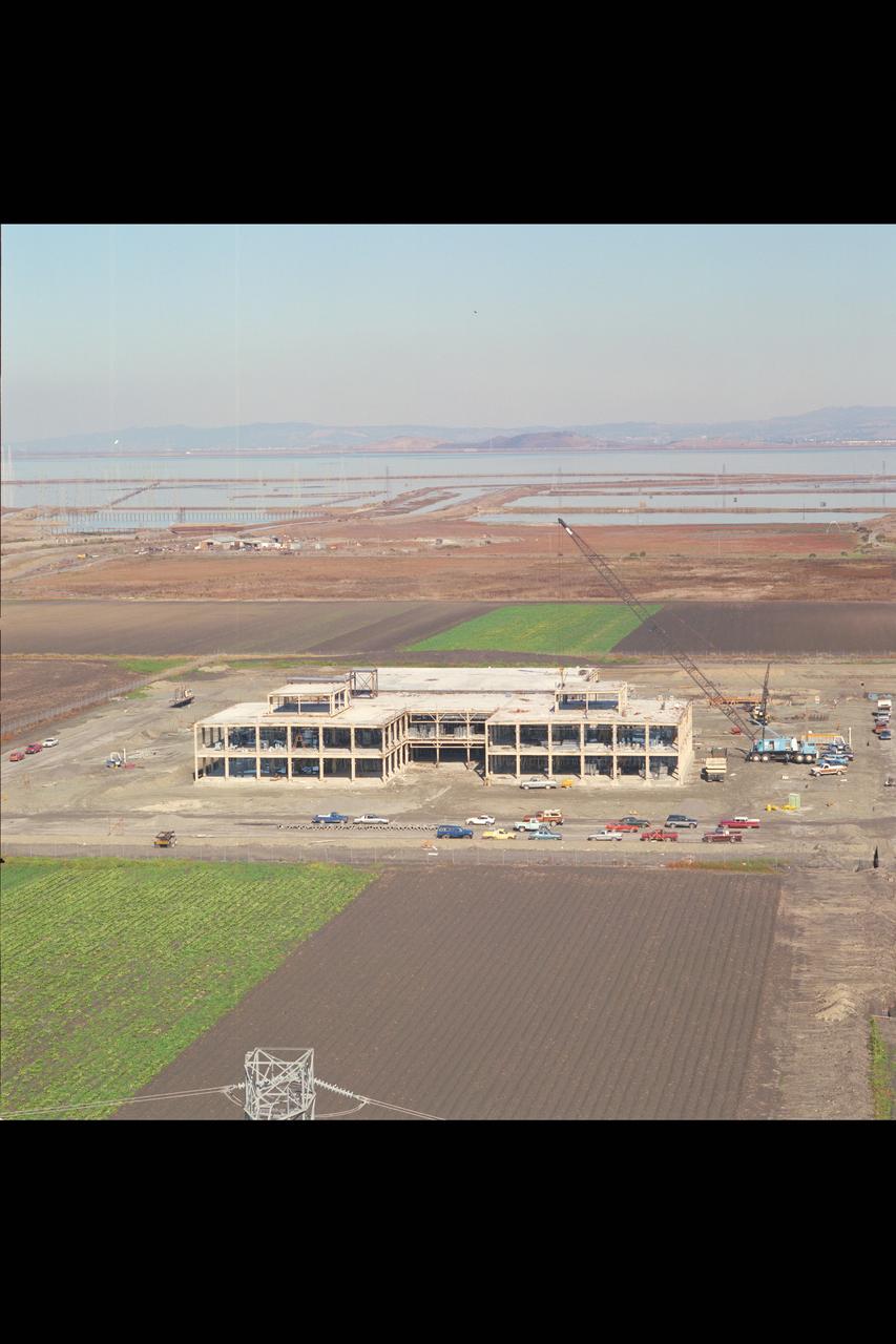 N-258 NAS (Numerical Aerodynamic Simulation) Facility, Aerials of construction site, framing