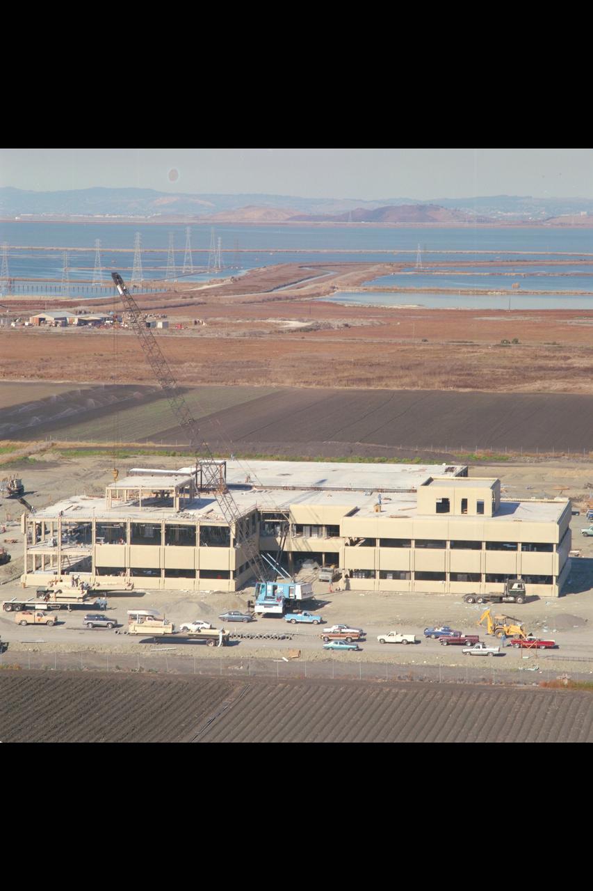 N-258 NAS (Numerical Aerodynamic Simulation) Facility, Roof Top Aerial of Construction Site, Framing