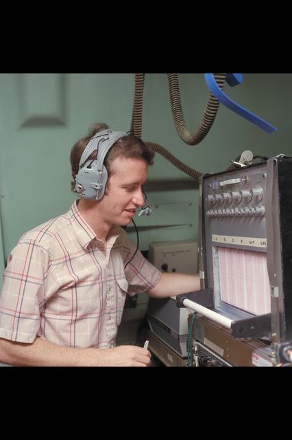 NASA image: ARC-1986-AC86-0625-3