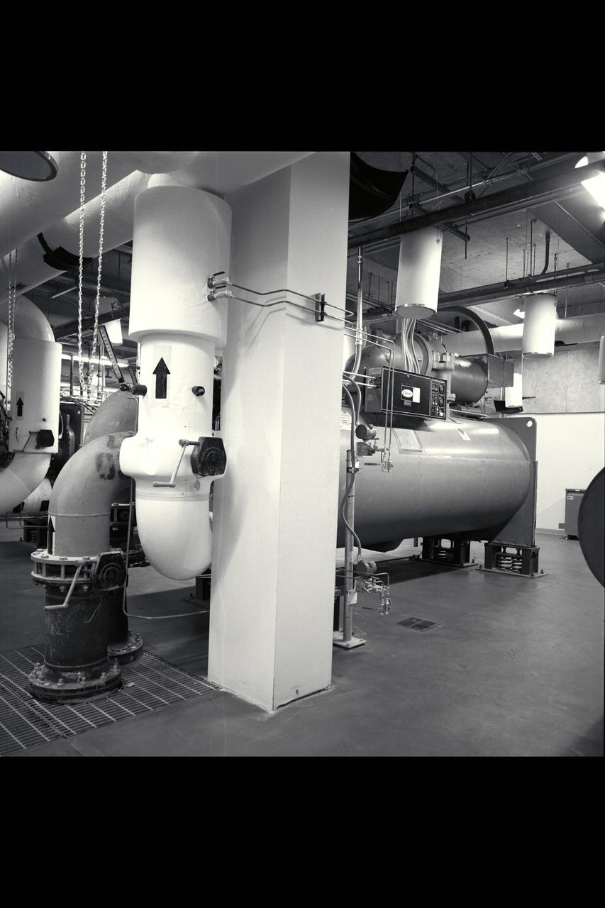 N-258 NAS Facility air conditioner power units (construction)