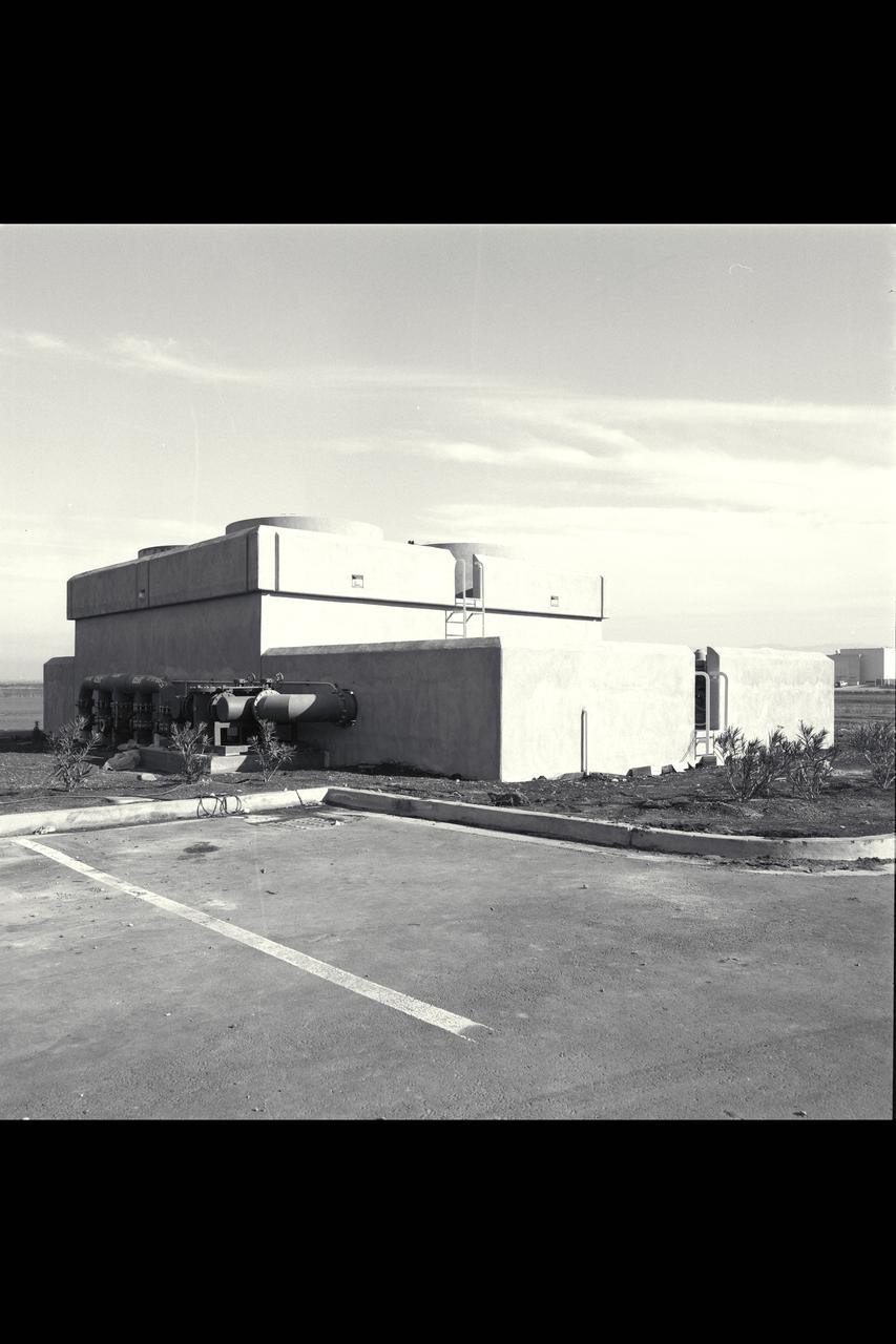 N-258 NAS Facility air conditioner power units (construction)