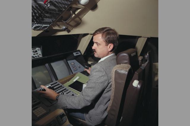 NASA image: ARC-1987-AC87-0208-2