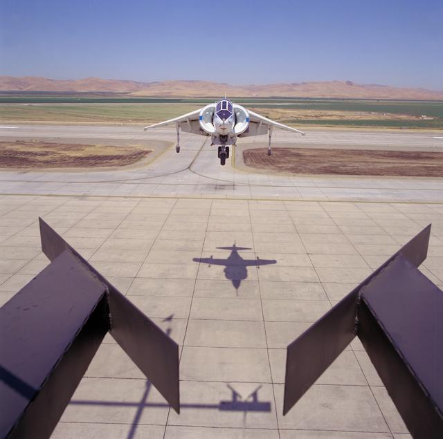 NASA image: ARC-1987-AC87-0594-15