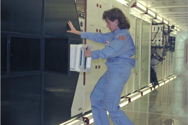 NASA image: ARC-1987-AC87-0837-5