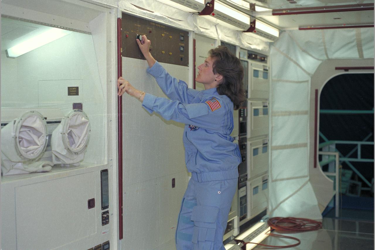 ISF Space Station Mock up @ MAFC  (McGowen)