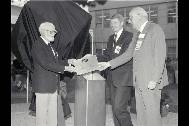 NASA image: ARC-1989-A89-0787-13