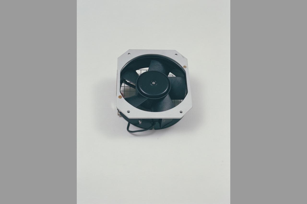 SL-J Space Shuttle Frog Embryology Experiment (FEU) flight hardware