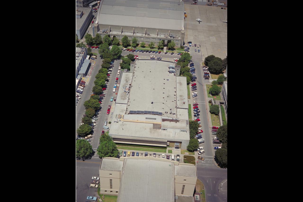 Ames Facility Aerials: N-210