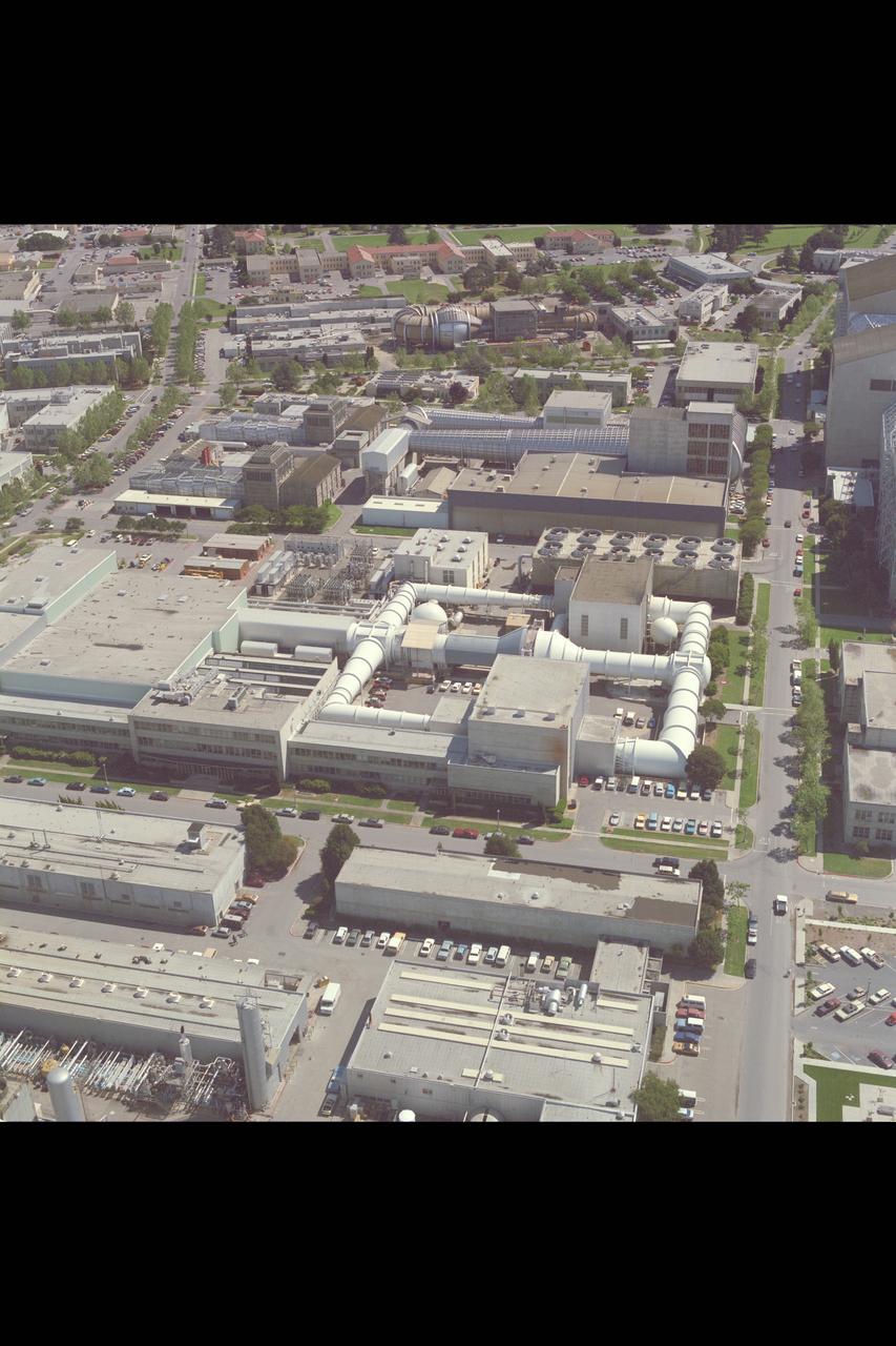 Ames Aerial: N-227 Unitary Wind Tunnel