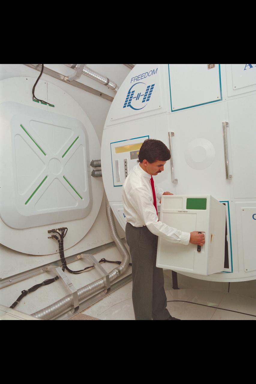 N-244 2.5M Centrifuge Facility mock-up  (Mike Horkachuck demonstrates)