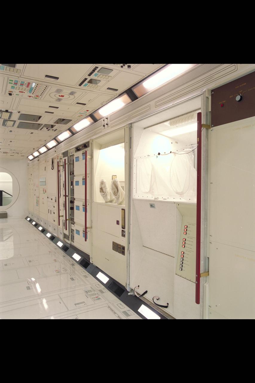 N-244 2.5M Centrifuge Facility mock-up