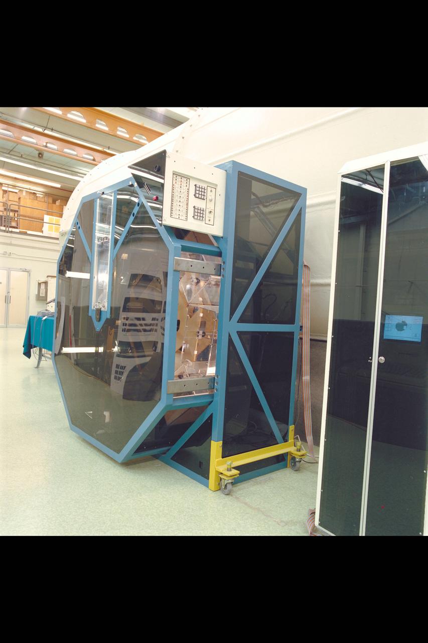 N-244 2.5M Centrifuge Facility mock-up