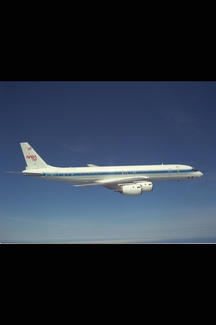 DC-8 NASA 717 in flight over San Francisco, Ca