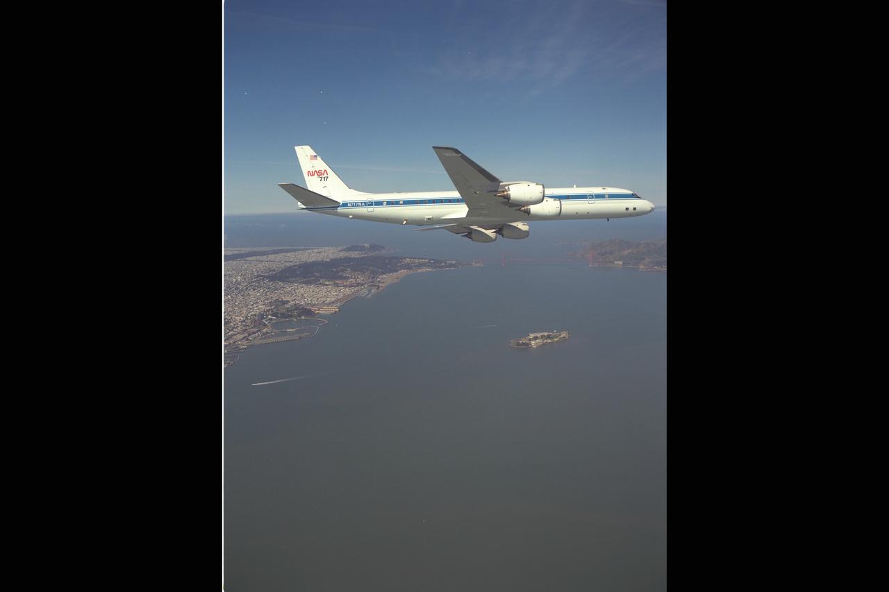 DC-8 NASA 717 in flight over San Francisco, Ca