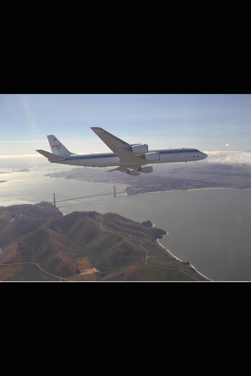 Ames DC-8 NASA 717 in flight over San Francisco, Ca