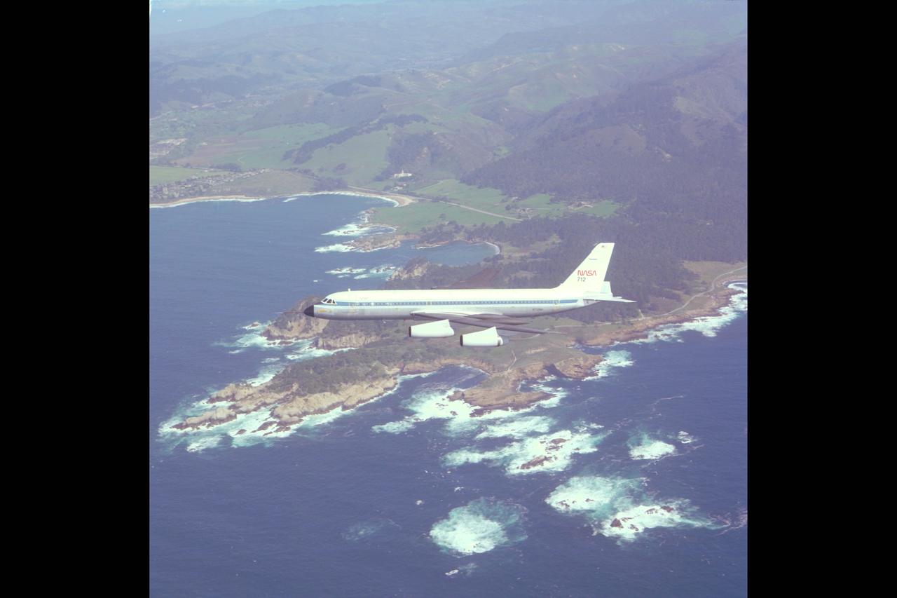 CV-990 (NASA-712) air to air view of flight up California coastline
