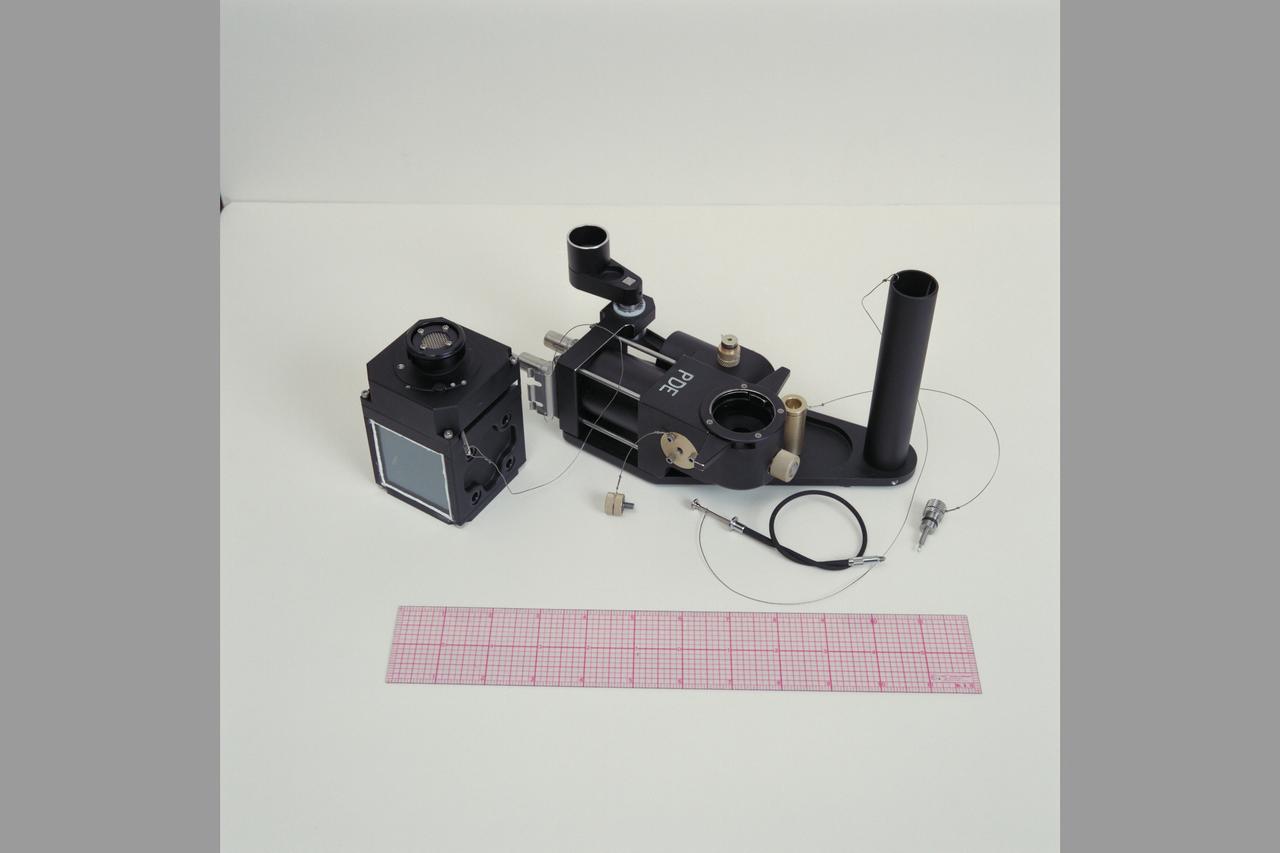 SSE (Solar System Exploration) flight apparatus: PDE (Particle Dispersion Experiement) on-board USML-1 (GEM)