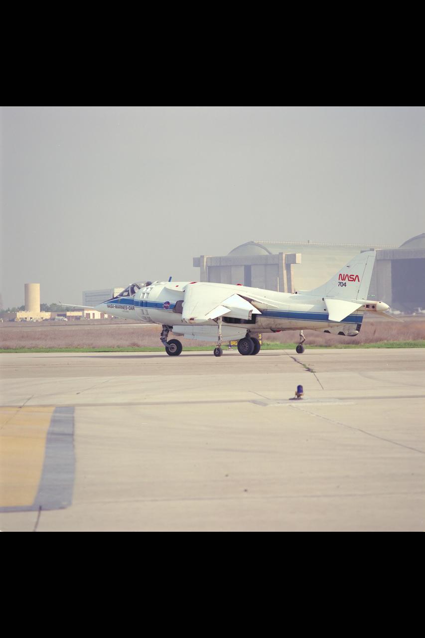 AV-8B (NASA-704) HARRIER POST MAINTENANCE CHECK FLIGHT