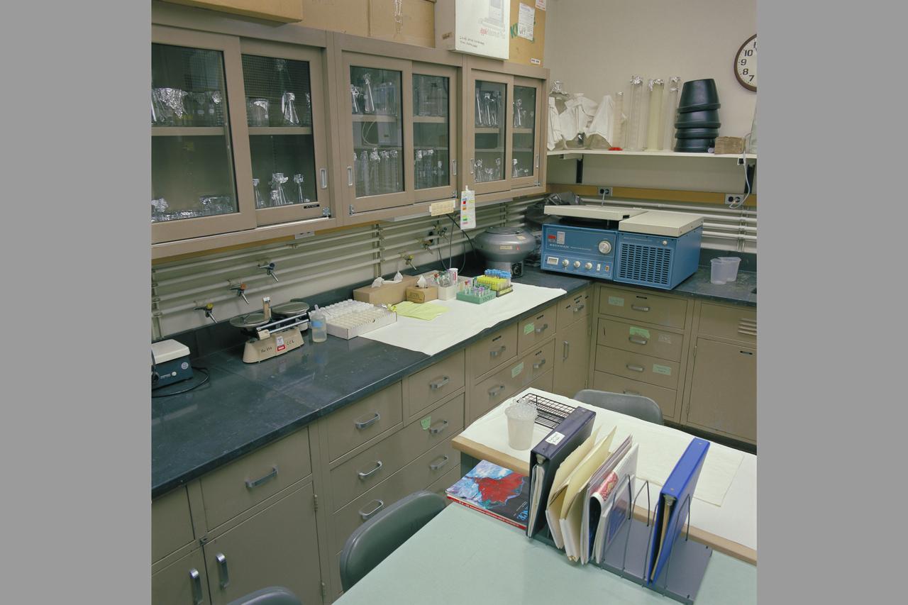 Life Sciences Division (code SL) laboratories and personnel:  central clinical lab