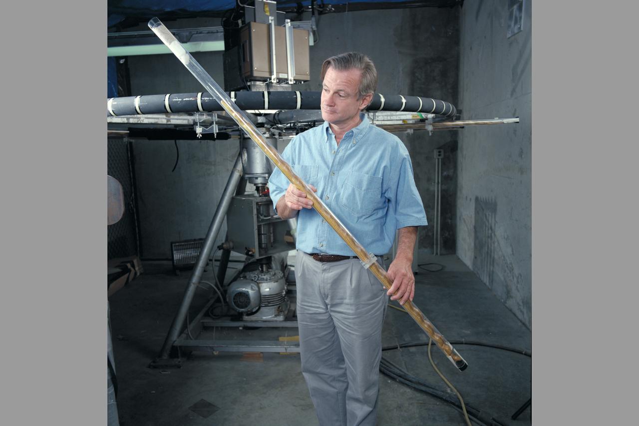 Life Sceince Division Facilities, Labs and Personnel  (Code-SL) Harvey Lillywhite