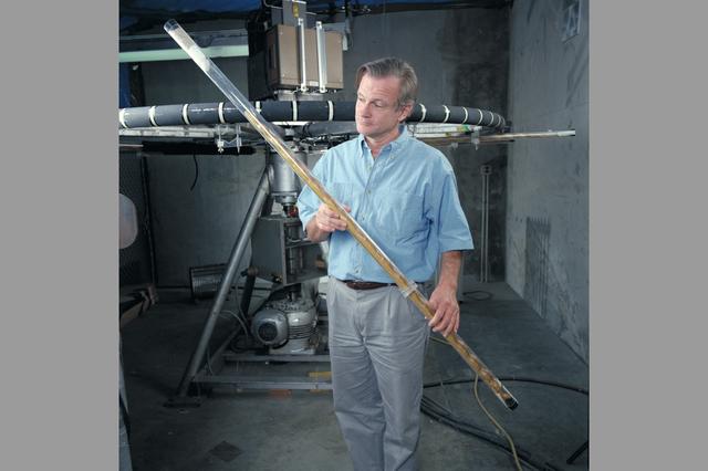 NASA image: ARC-1993-AC93-0265-28