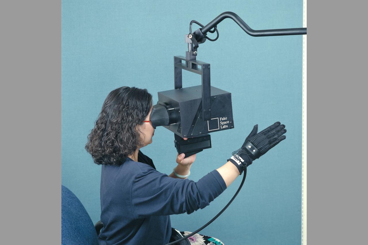 Life Sceince Division Facilities, Labs and Personnel  (Code-SL) Rei Cheng