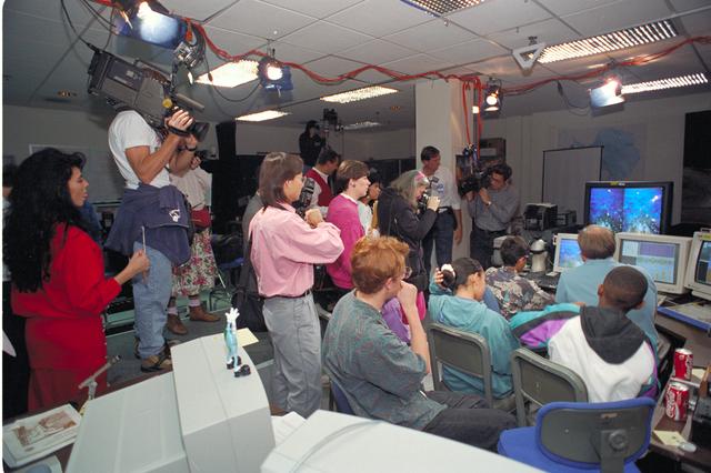 ARC-1993-AC93-0608-34