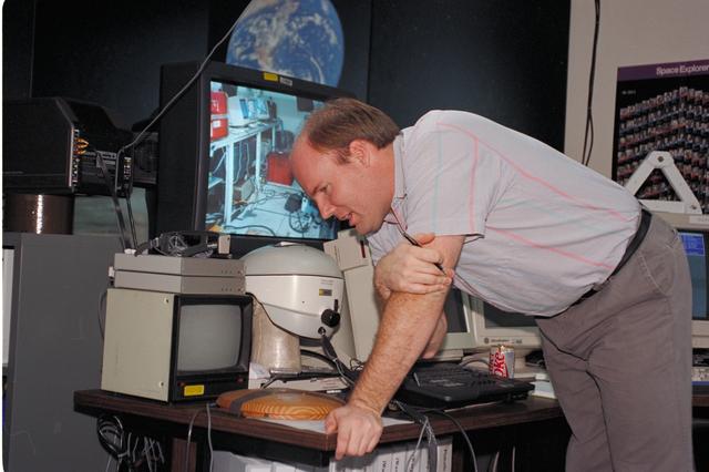 NASA image: ARC-1993-AC93-0608-36