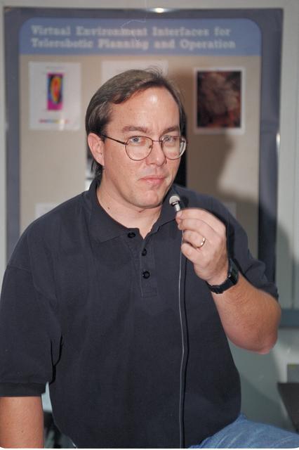 NASA image: ARC-1993-AC93-0608-37