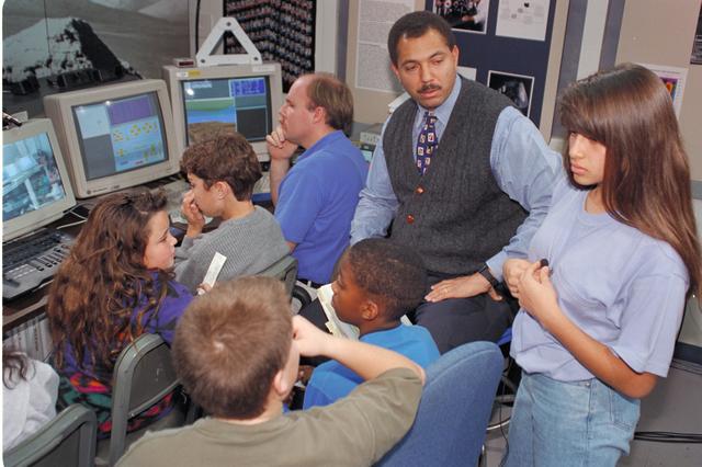 NASA image: ARC-1993-AC93-0608-75