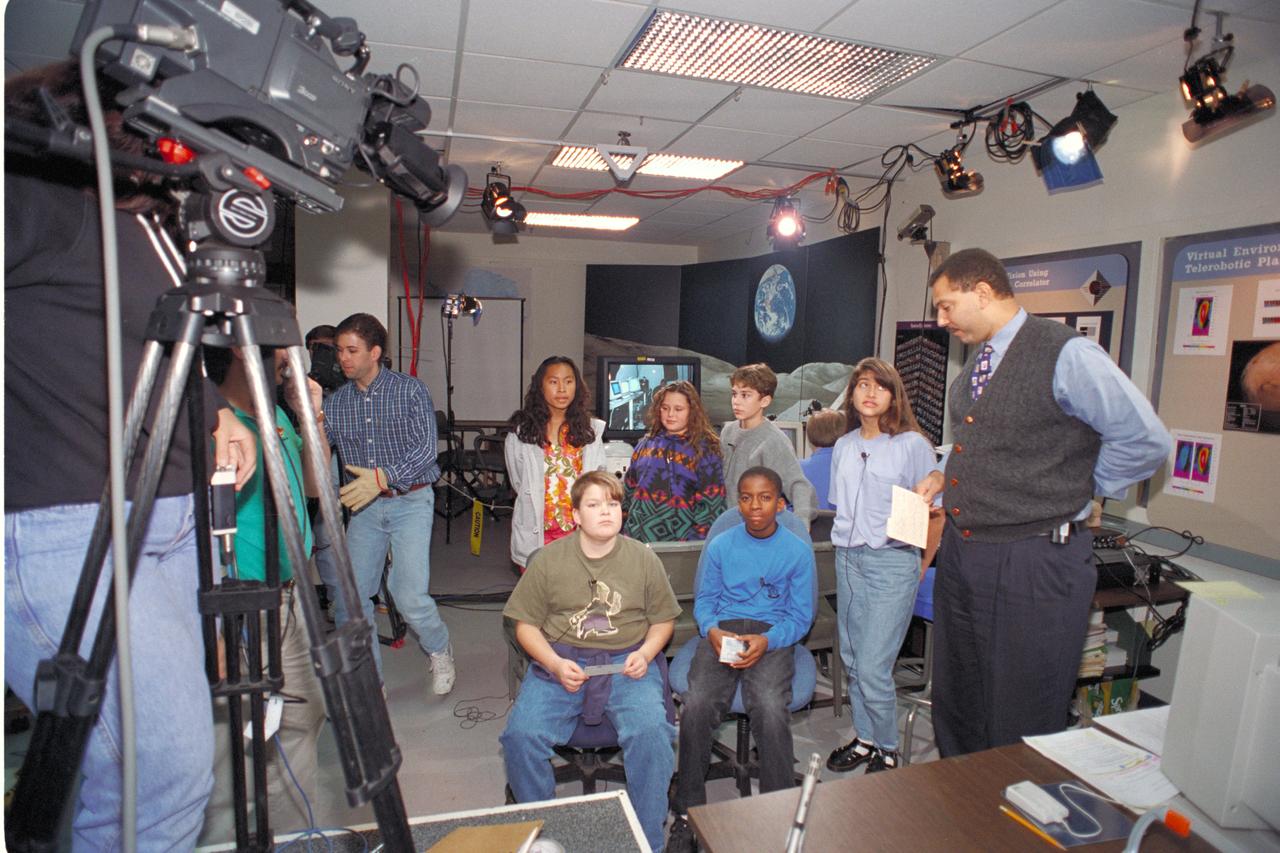 'Life from other Worlds' with McNair Middle School TROV robot explores under Antarctic ice - Donald James speaks to on site & virtual students