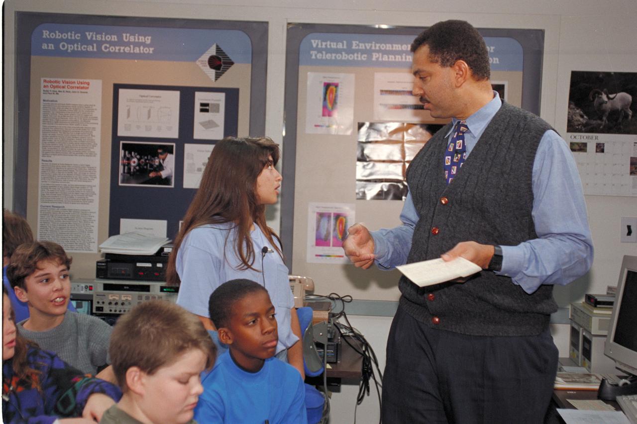 'Life from other Worlds' with McNair Middle School TROV robot explores under Antarctic ice - Donald James speaks to on site & virtual students