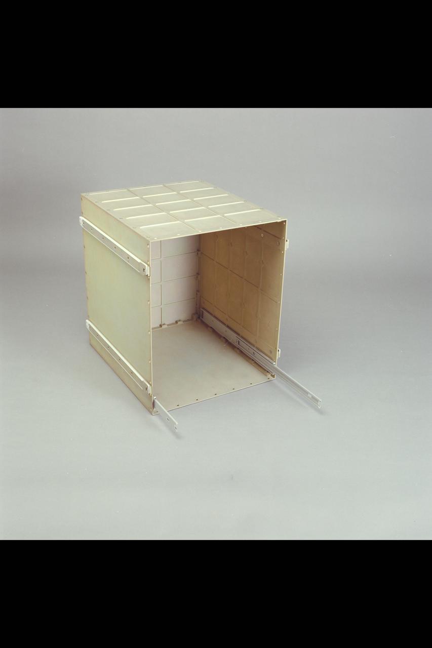 N-213 Advanced Animal Habitat (AAH)