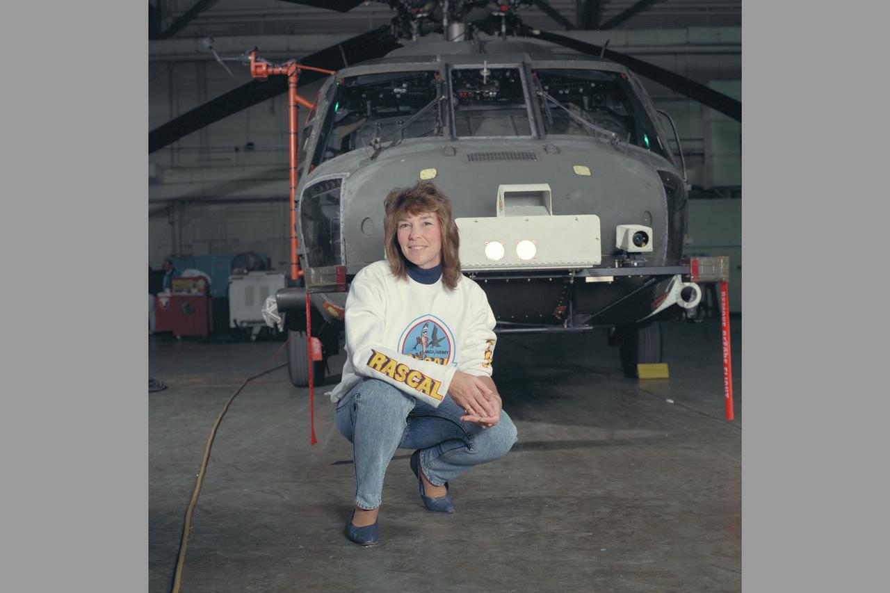 IR CAMERA & ASSOCIATED ELECTRONICS.  UH-60 (NASA-750) Blackhawk Rascal helicopter with investigator Shirley Worden