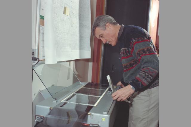 NASA image: ARC-1994-AC94-0022