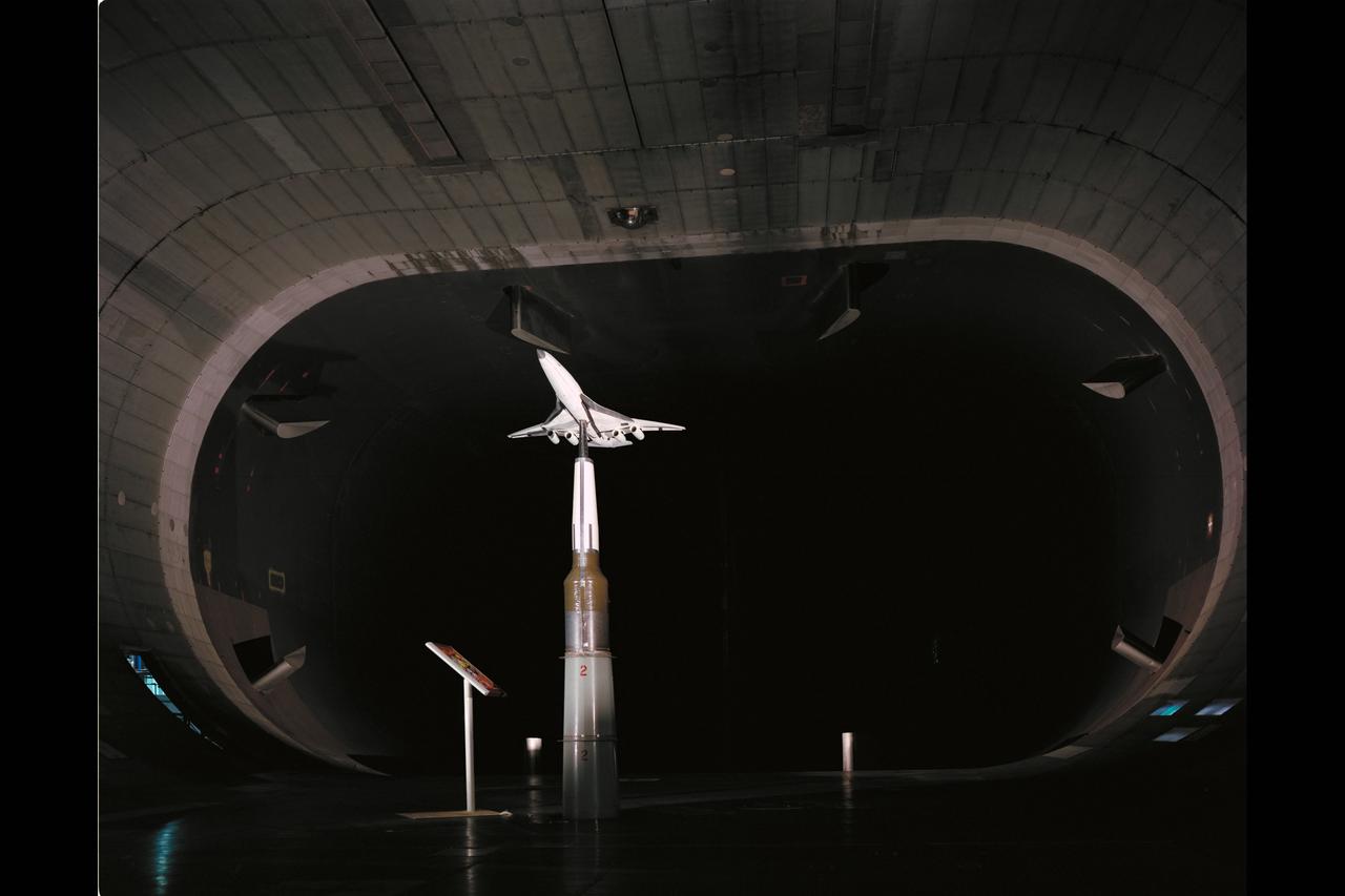 HSCT (High Speed Civil Transport) Ref-H Model test-594 in 40x80ft w.t.